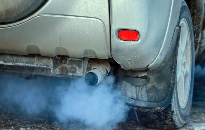 دود آبی اگزوز خودرو